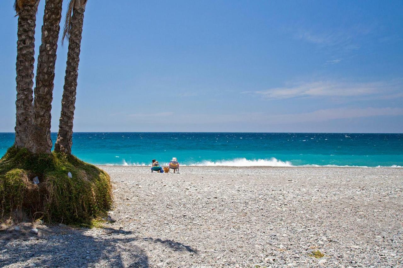 Newly Renovated Discover The Truth About Our Beautiful Oceanfront In Recent Renovations And New Management Ensure An Unforgettable Book Now And Experience It For Yourself Alloggio in famiglia Benalmádena