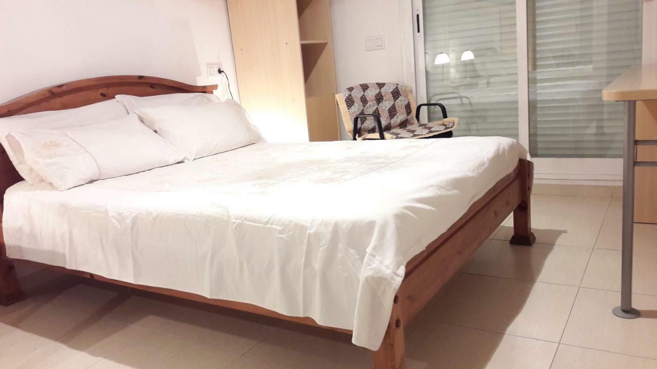 Quarto em Acomodações Particulares Newly Renovated Discover The Truth About Our Beautiful Oceanfront In Recent Renovations And New Management Ensure An Unforgettable Book Now And Experience It For Yourself