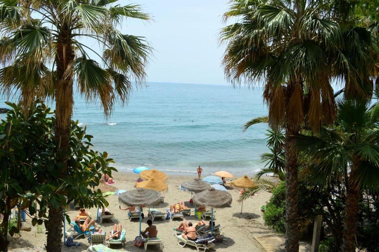 Newly Renovated Discover The Truth About Our Beautiful Oceanfront In Recent Renovations And New Management Ensure An Unforgettable Book Now And Experience It For Yourself Kwatera prywatna *